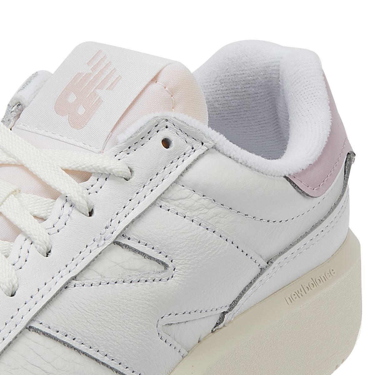 New Balance 302 Women's White/Pink Sneakers