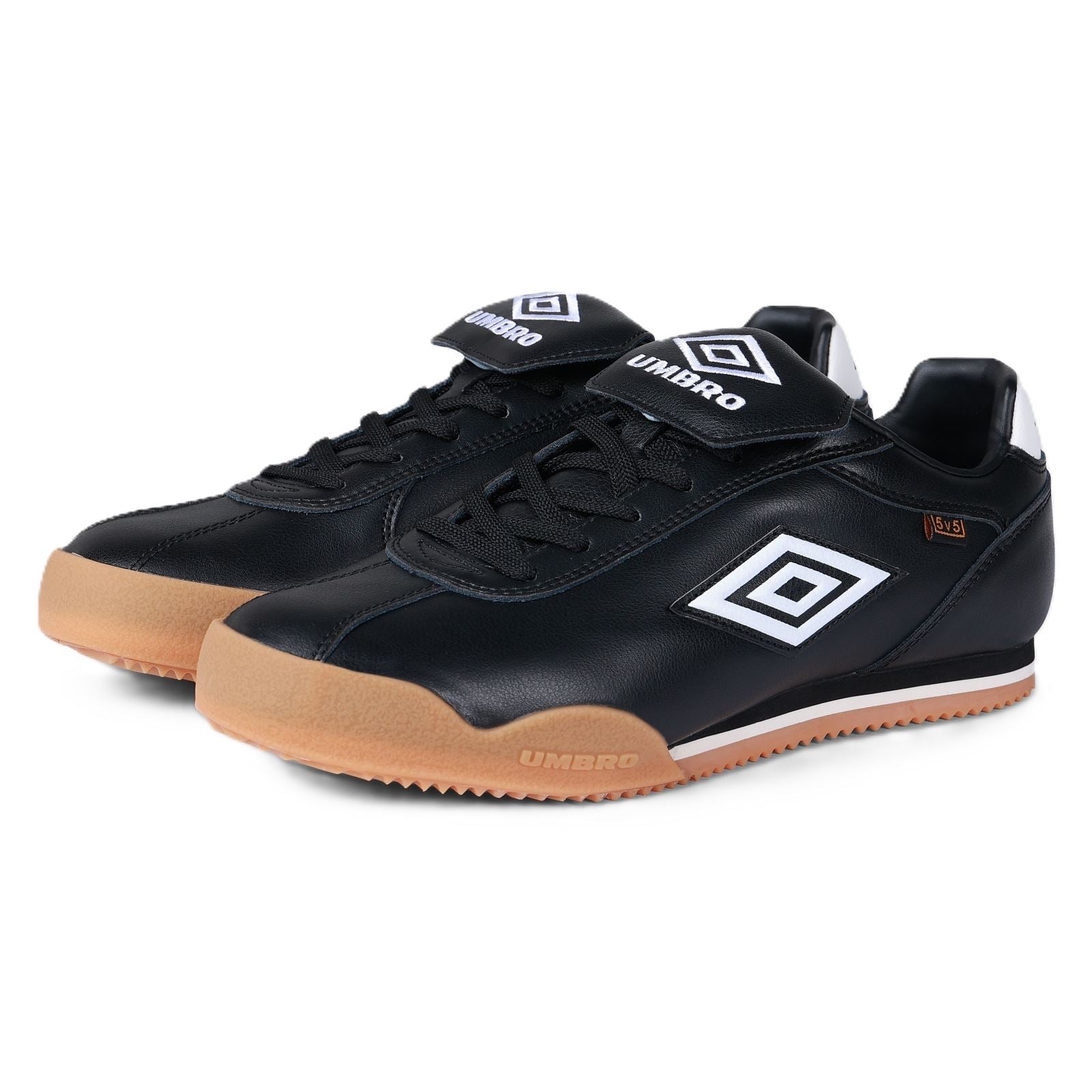 Umbro 5V5 Leather Black/Antique White Sneakers