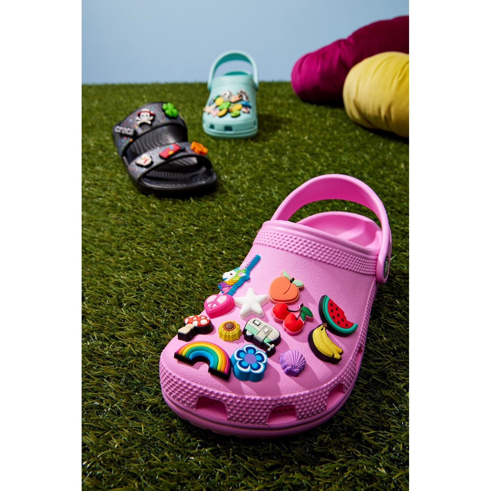 Crocs Classic Synthetic Taffy Pink Loafers