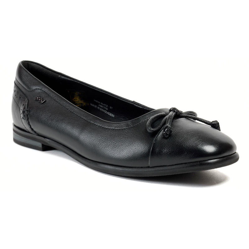 Pod Priya Leather Women's Black Flats