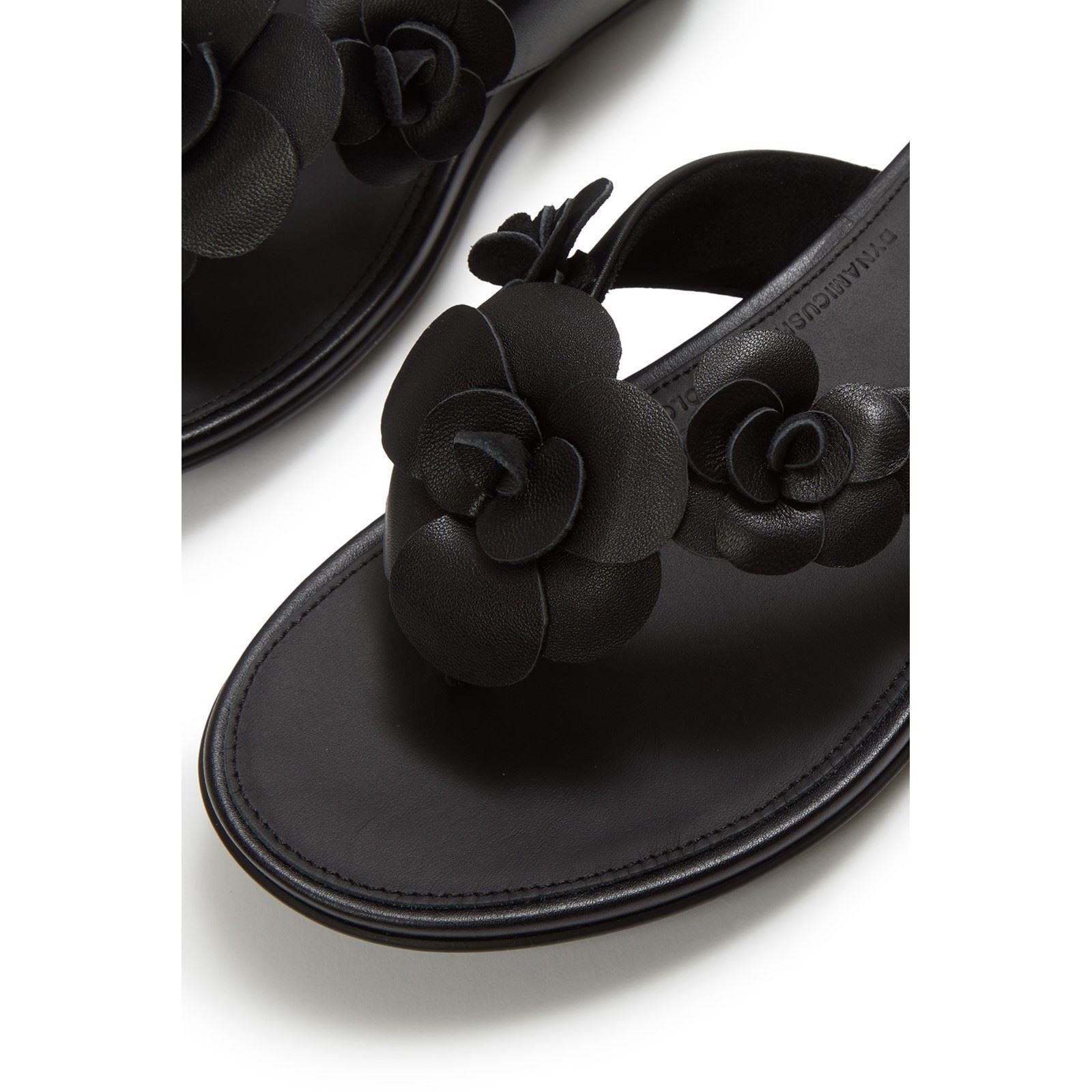 Fitflop Gracie Flower Leather Women's Black Flip Flops