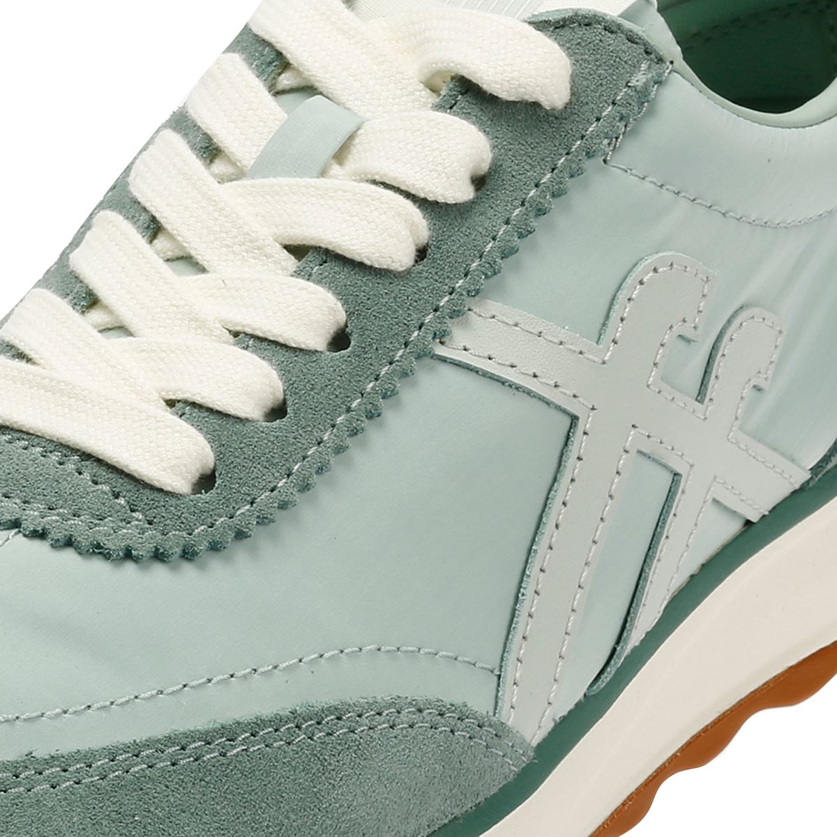 FitFlop RETRO-Q X PANTONE Suede Sneakers