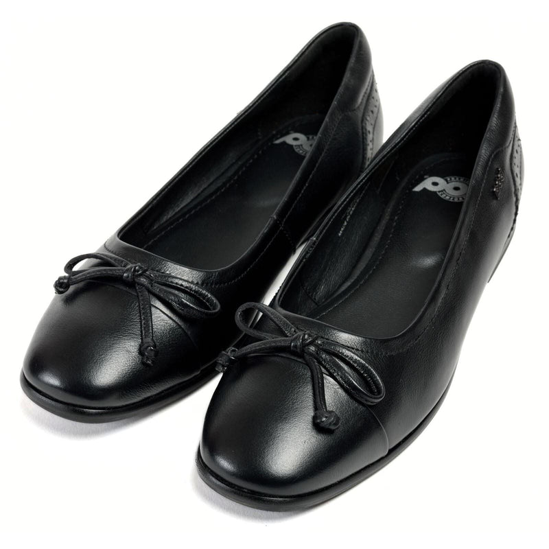 Pod Priya Leather Women's Black Flats