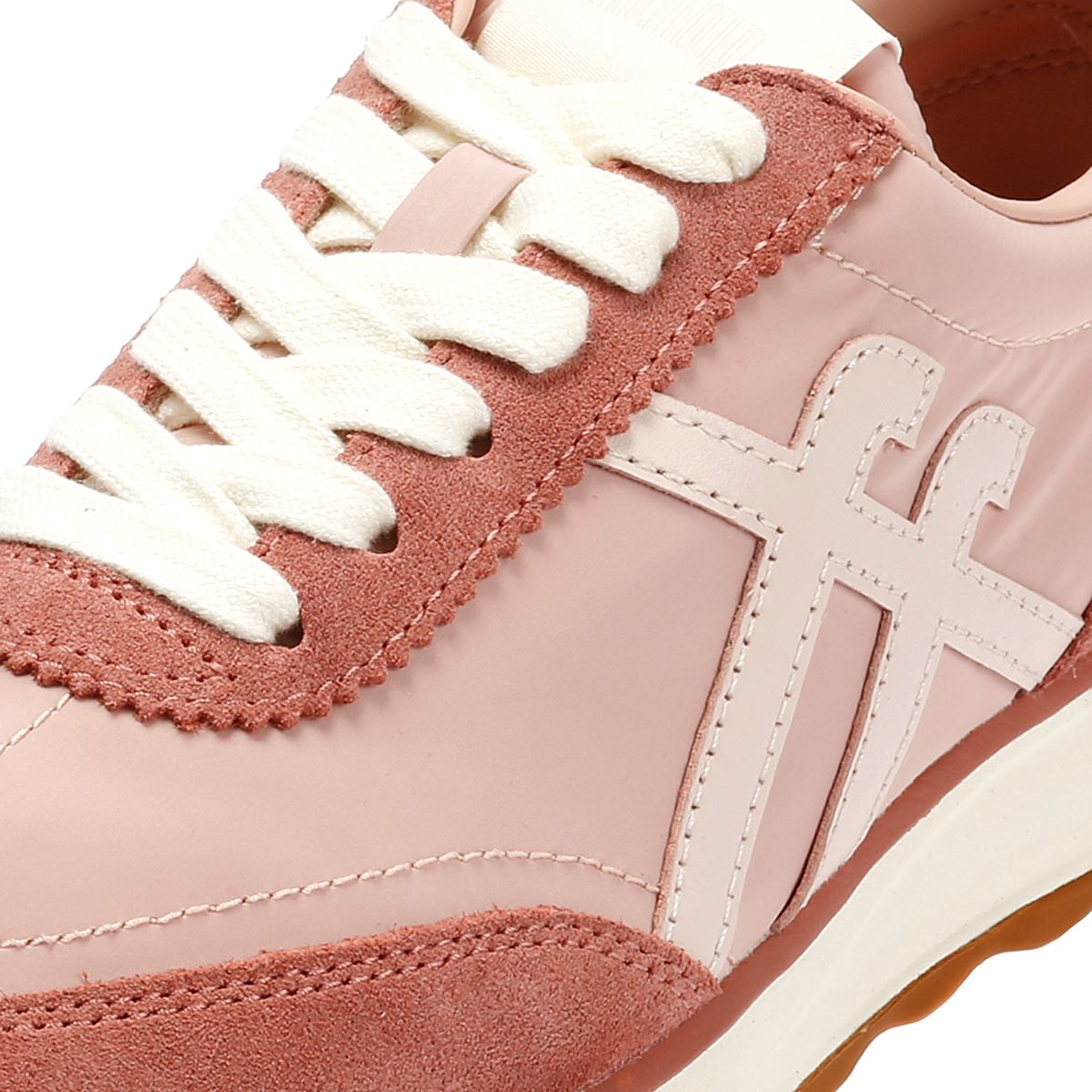 FitFlop RETRO-Q X PANTONE Suede Sneakers