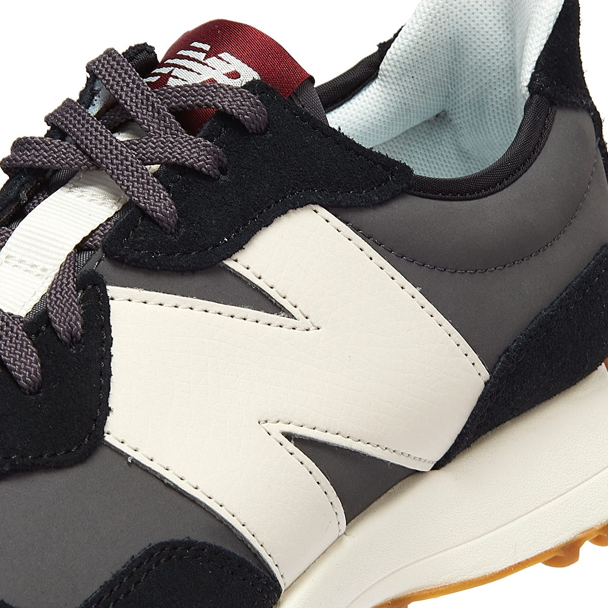 New Balance 327 Womens Black / White Sneakers