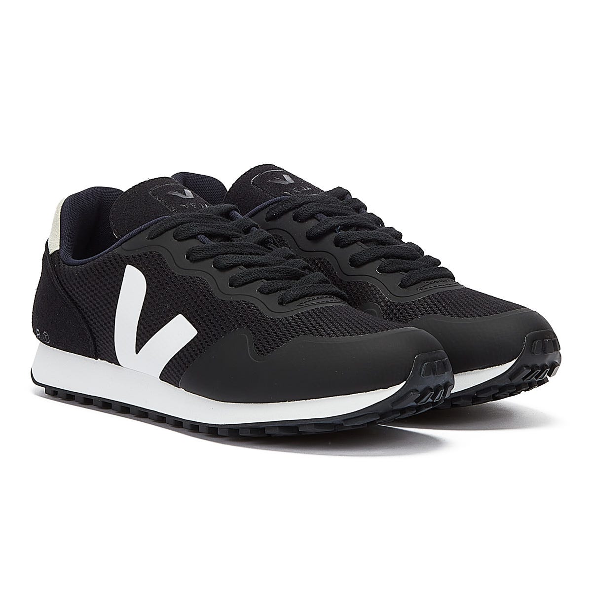 Veja SDU B-mesh Womens Black / White Sneakers