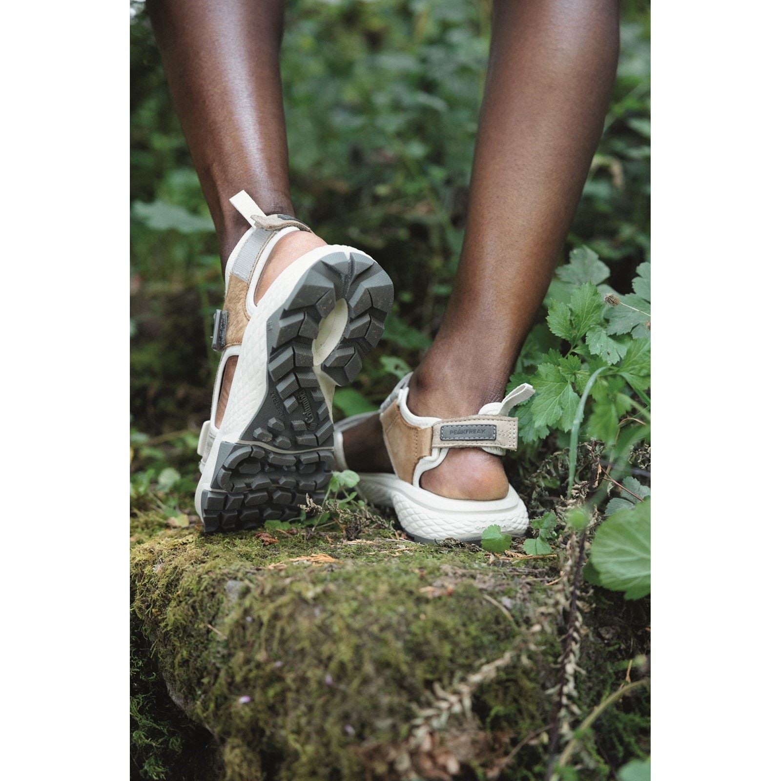 Columbia Peakfreak Rush Leather Women's Dark Stone/Quarry Sandals
