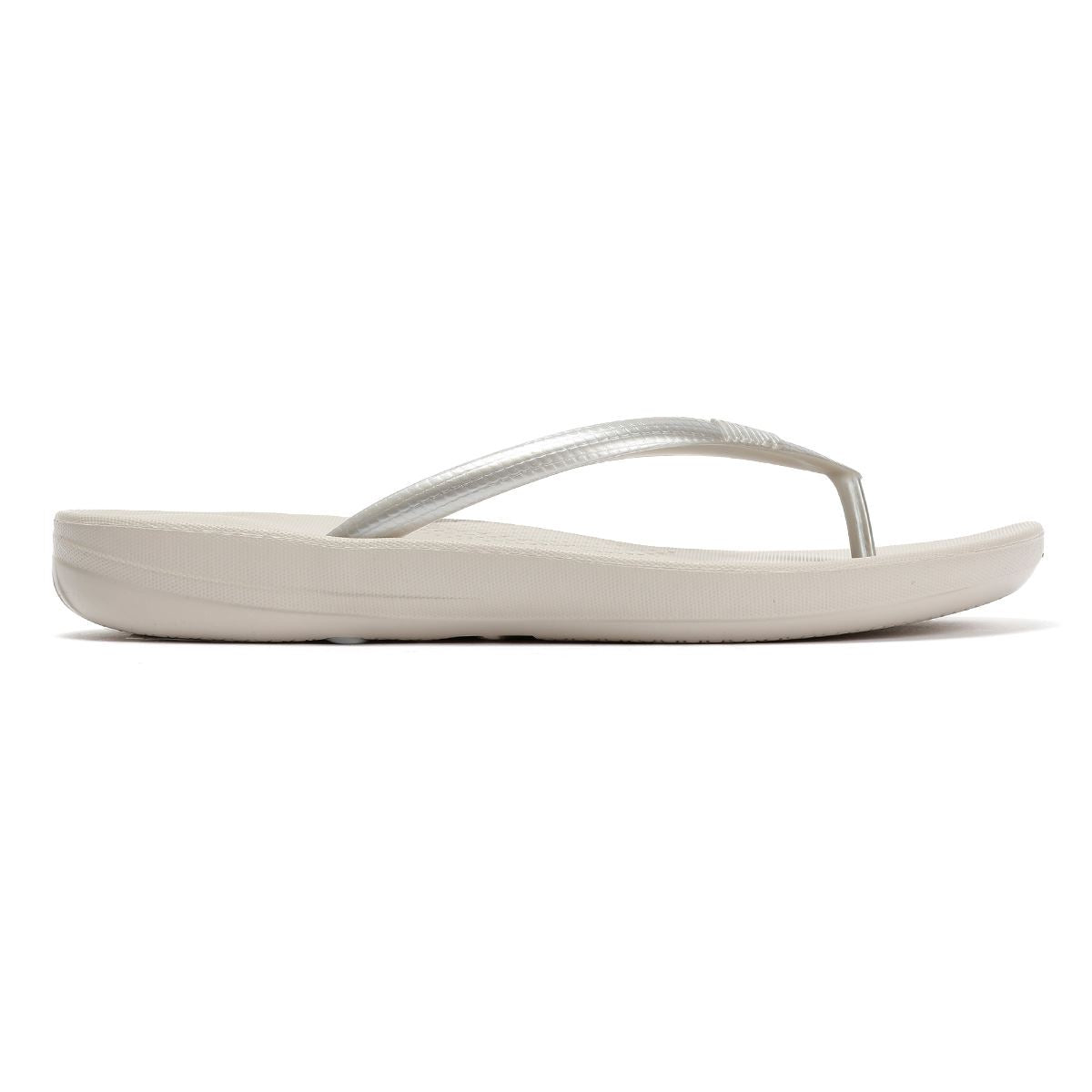 FitFlop Iqushion Ergonomic Women's Silver Flip Flops