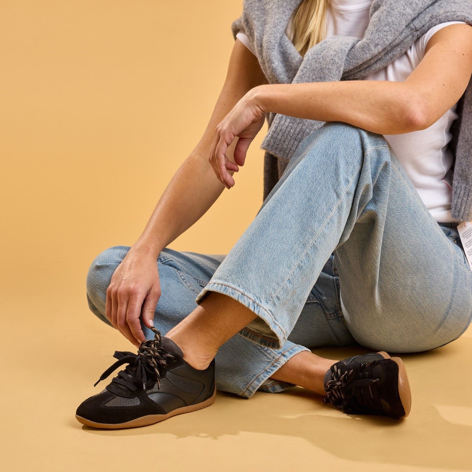 Hush Puppies Jovie Leather Women's BLACK Trainers
