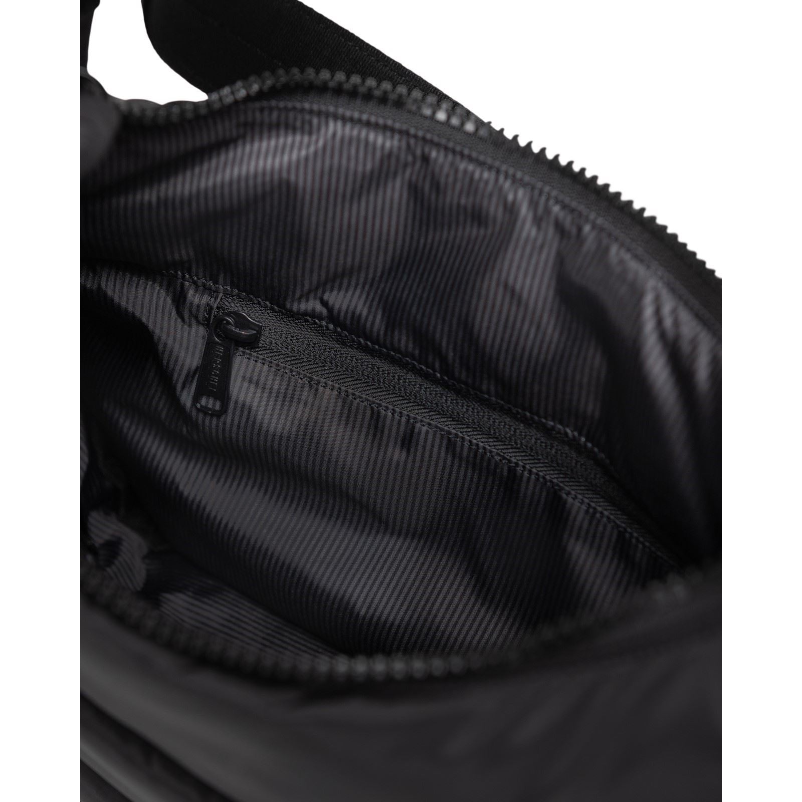 Herschel Bags Yara Unisex Adults Black Shoulder Bag
