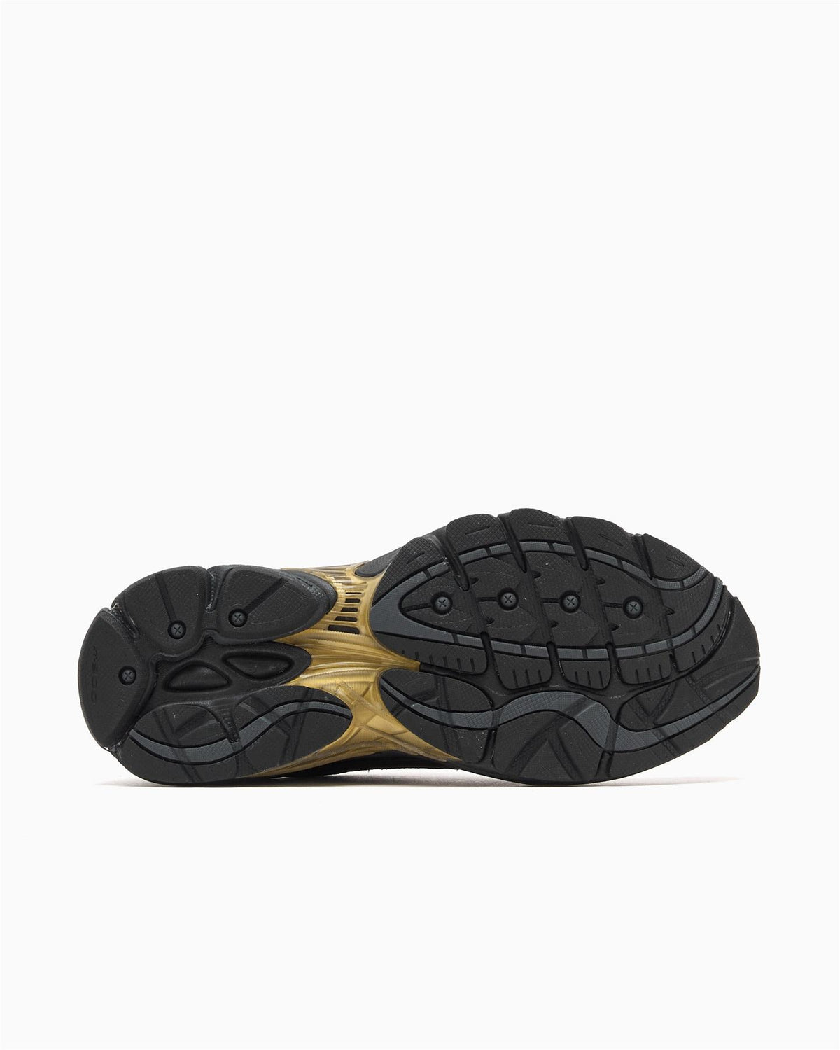 Saucony Progrid Omni 9 Armor Black/Gold Sneakers