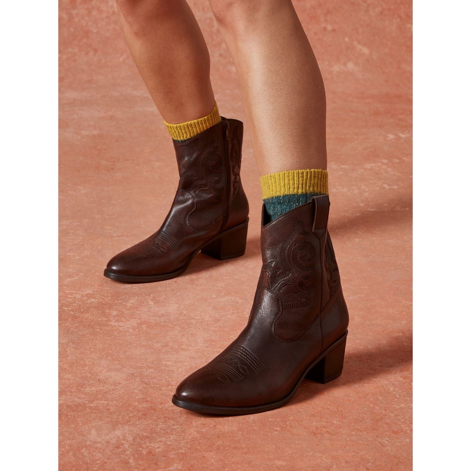 Hush Puppies Wynn Leather Women's Chocolate Heeled Ankle Boots