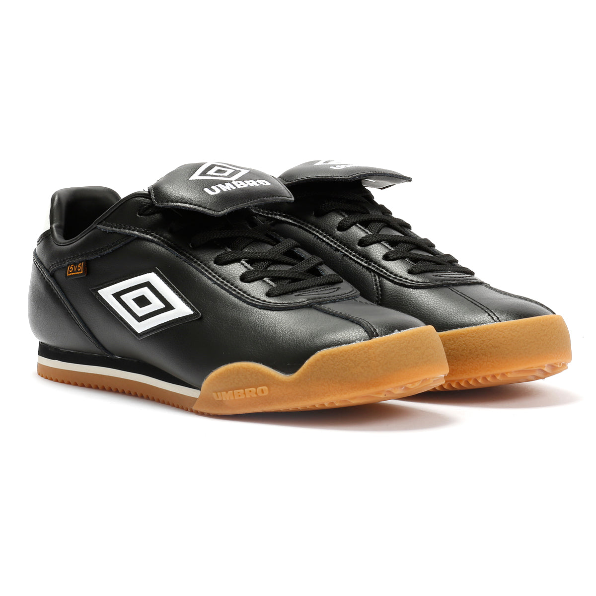 Umbro 5V5 Leather Black/Antique White Sneakers