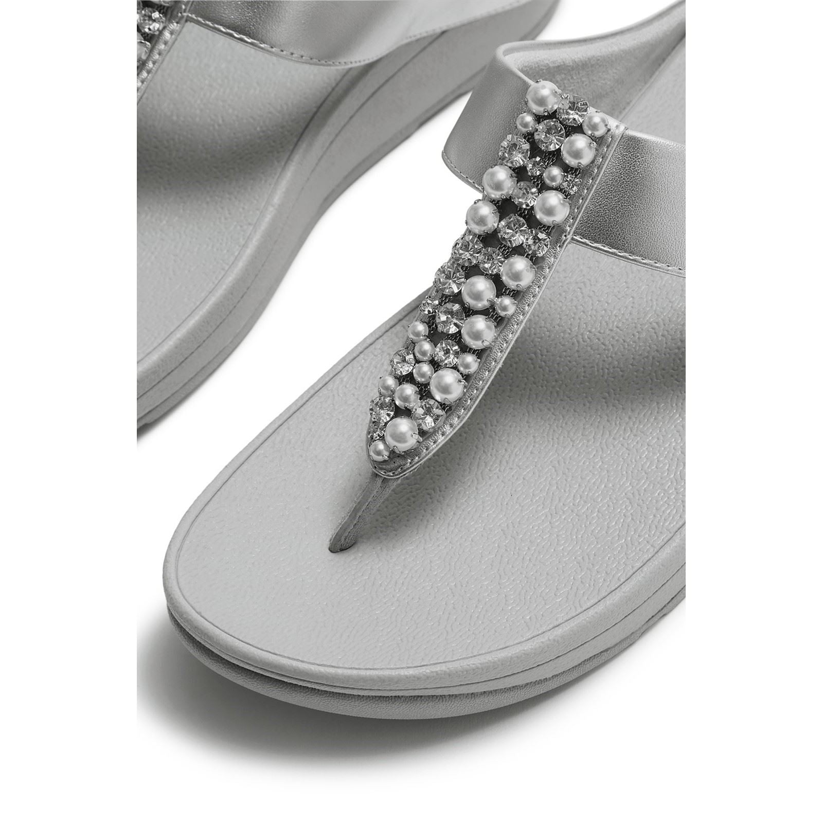 Fitflop Fino Toe-Post Polyurethane Women's Silver Sandals