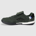 Umbro Speciali TR Suede Duffle Bag/Black Trainers