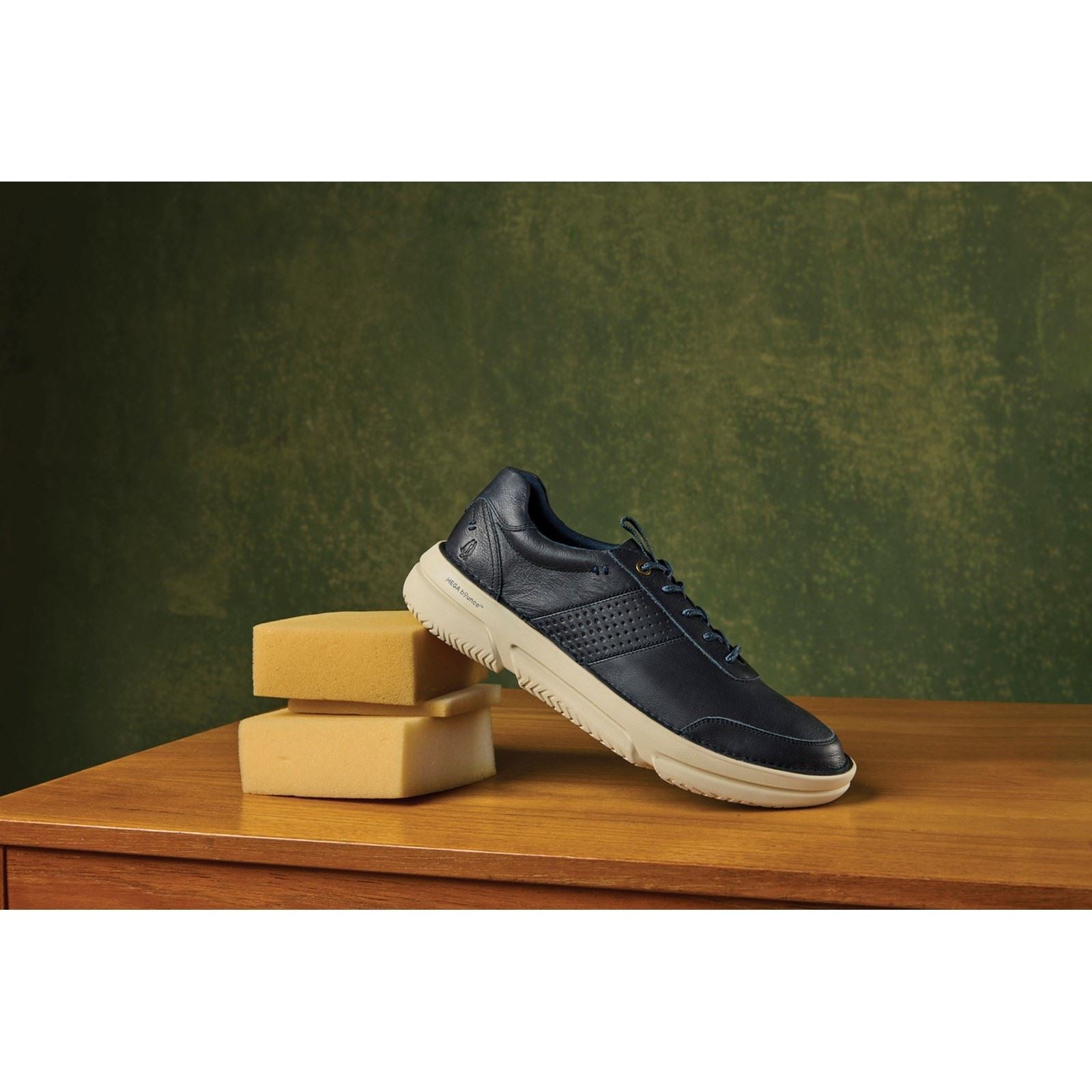 Hush Puppies Baylor Leather Men's Navy Sneakers