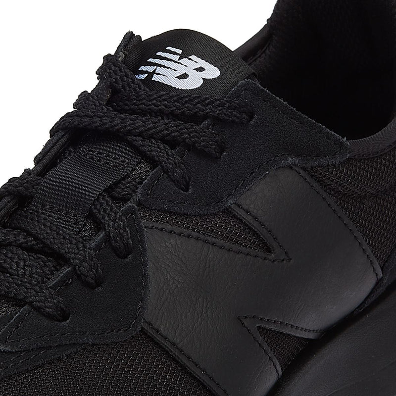 New Balance 327 Black Sneakers